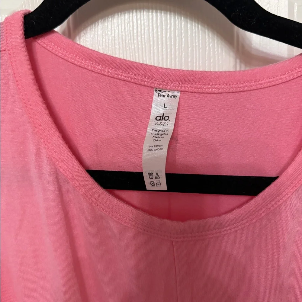 ALO Yoga Cover Tank Parisian Pink Twist front size large‎